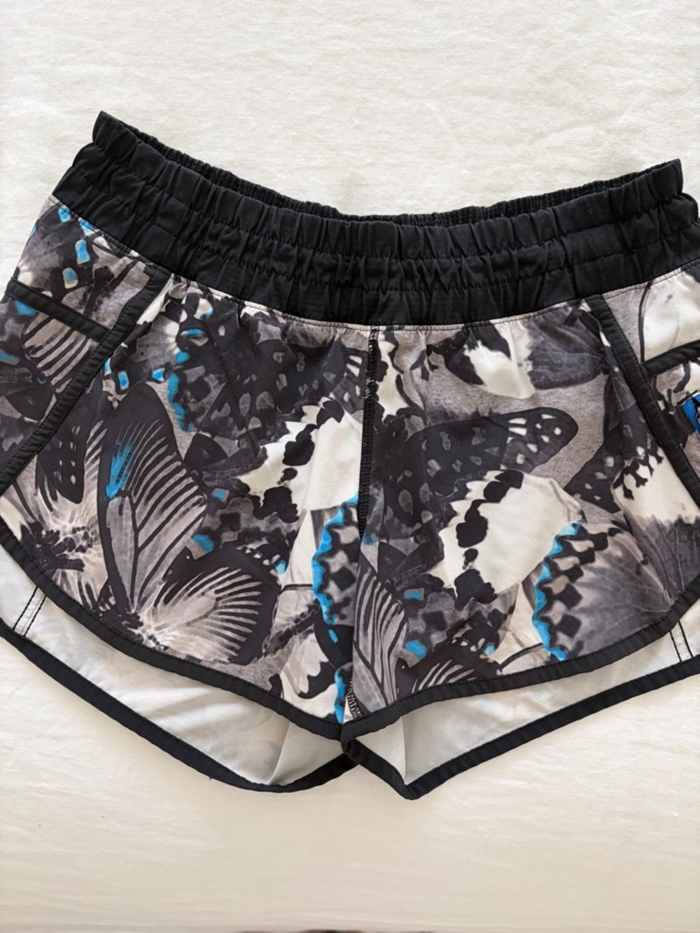 LULULEMON  Black & Blue Butterfly Print Running Shorts (size 6)
